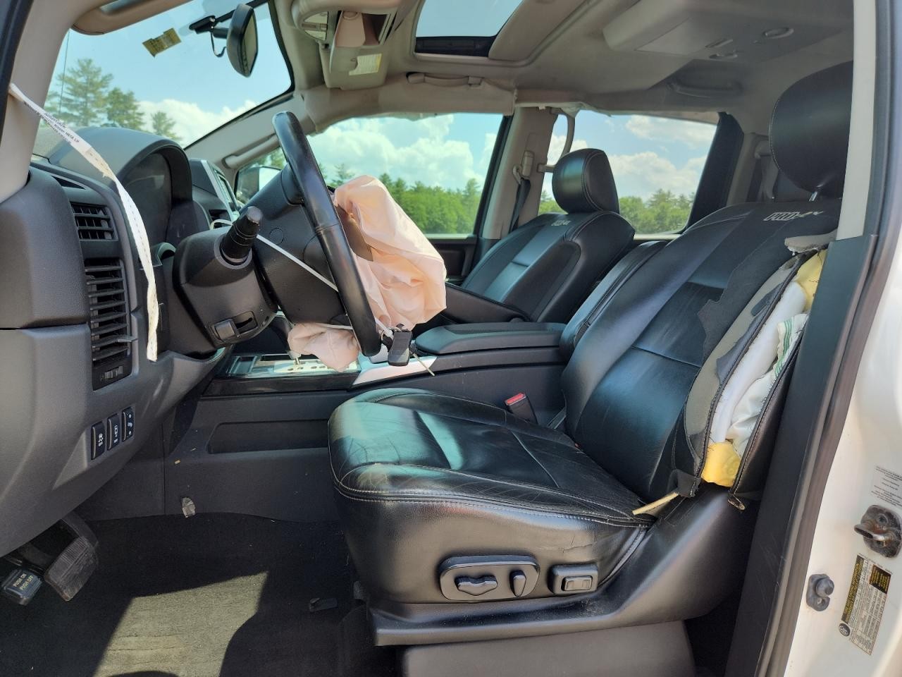 https://f005.backblazeb2.com/file/img-partshotlines-com/Inventory/NE93/Vehicle/26499_07.jpg