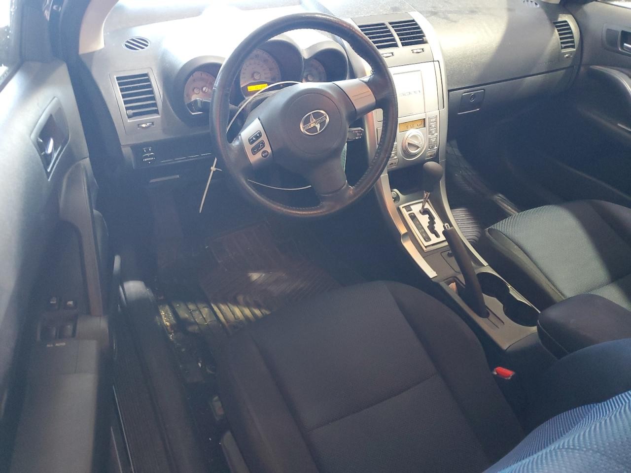https://f005.backblazeb2.com/file/img-partshotlines-com/Inventory/NE93/Vehicle/26573_08.jpg