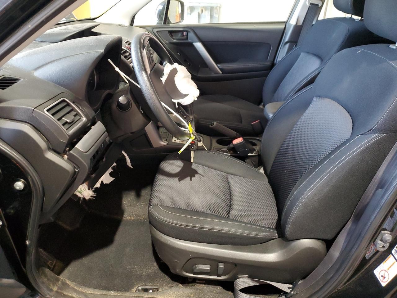 https://f005.backblazeb2.com/file/img-partshotlines-com/Inventory/NE93/Vehicle/26607_07.jpg