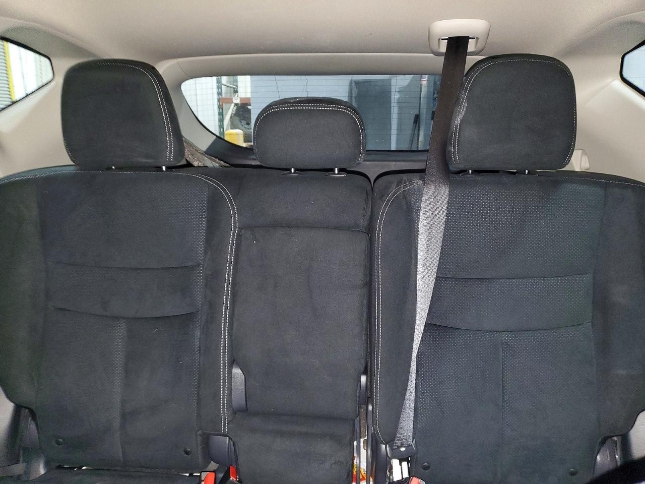 https://f005.backblazeb2.com/file/img-partshotlines-com/Inventory/NE93/Vehicle/26739_10.jpg