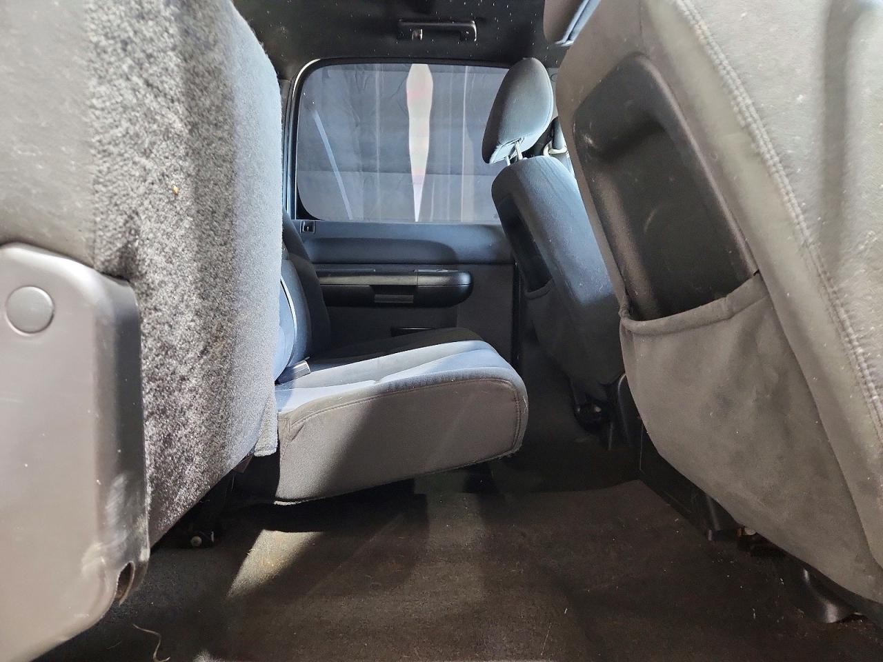 https://f005.backblazeb2.com/file/img-partshotlines-com/Inventory/NE93/Vehicle/26842_10.jpg