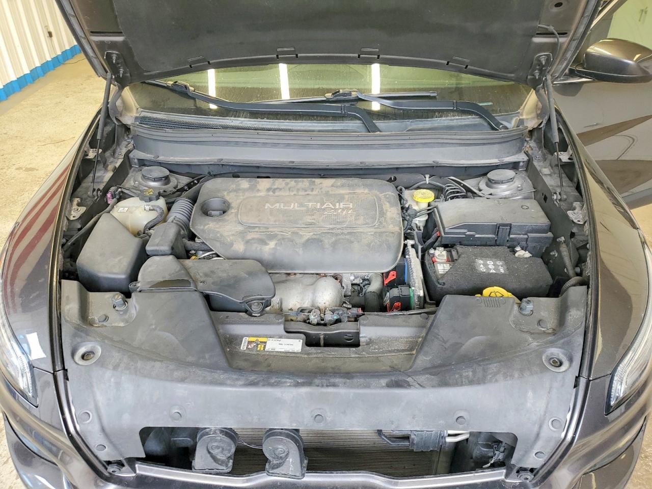 https://f005.backblazeb2.com/file/img-partshotlines-com/Inventory/NE93/Vehicle/26897_12.jpg