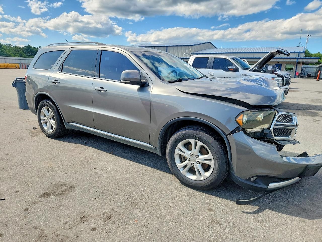 https://f005.backblazeb2.com/file/img-partshotlines-com/Inventory/NE93/Vehicle/27038_04.jpg