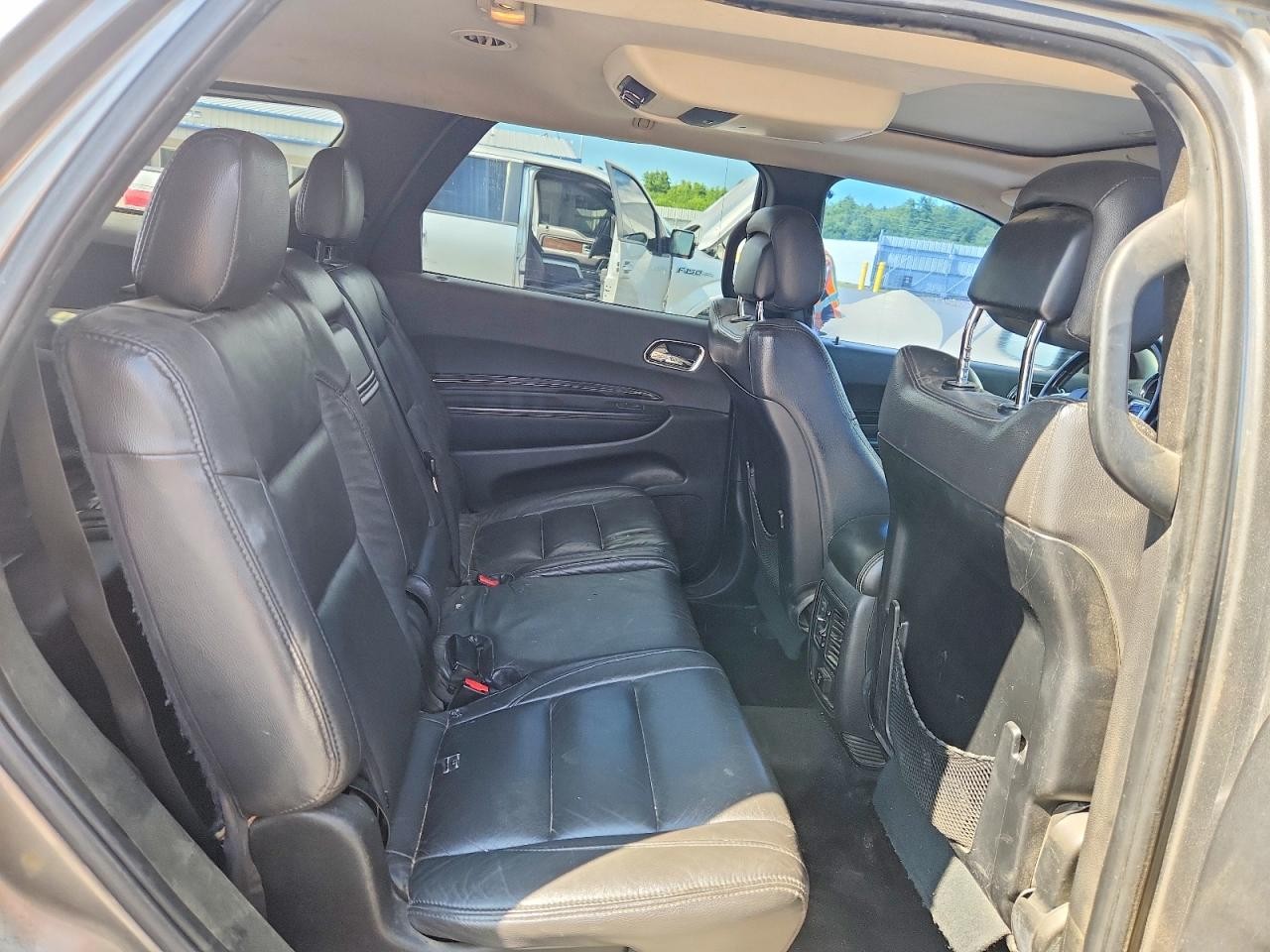 https://f005.backblazeb2.com/file/img-partshotlines-com/Inventory/NE93/Vehicle/27038_11.jpg