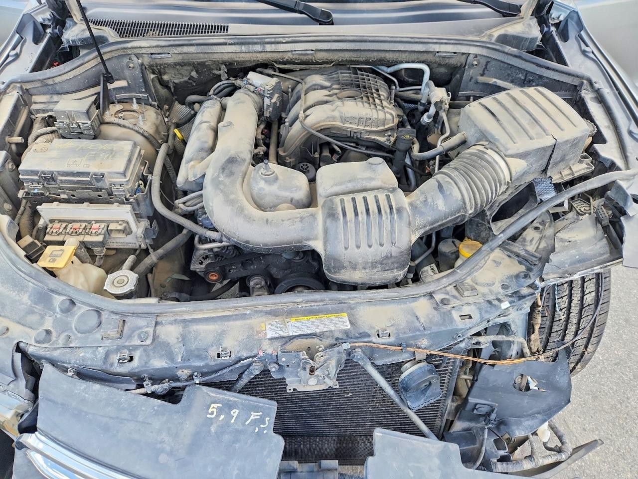 https://f005.backblazeb2.com/file/img-partshotlines-com/Inventory/NE93/Vehicle/27038_12.jpg