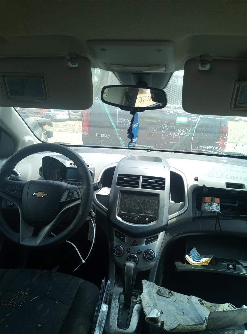 c/j/a/d/j/b/2723562c-d55c-4201-b58e-522dd8915abc.jpg