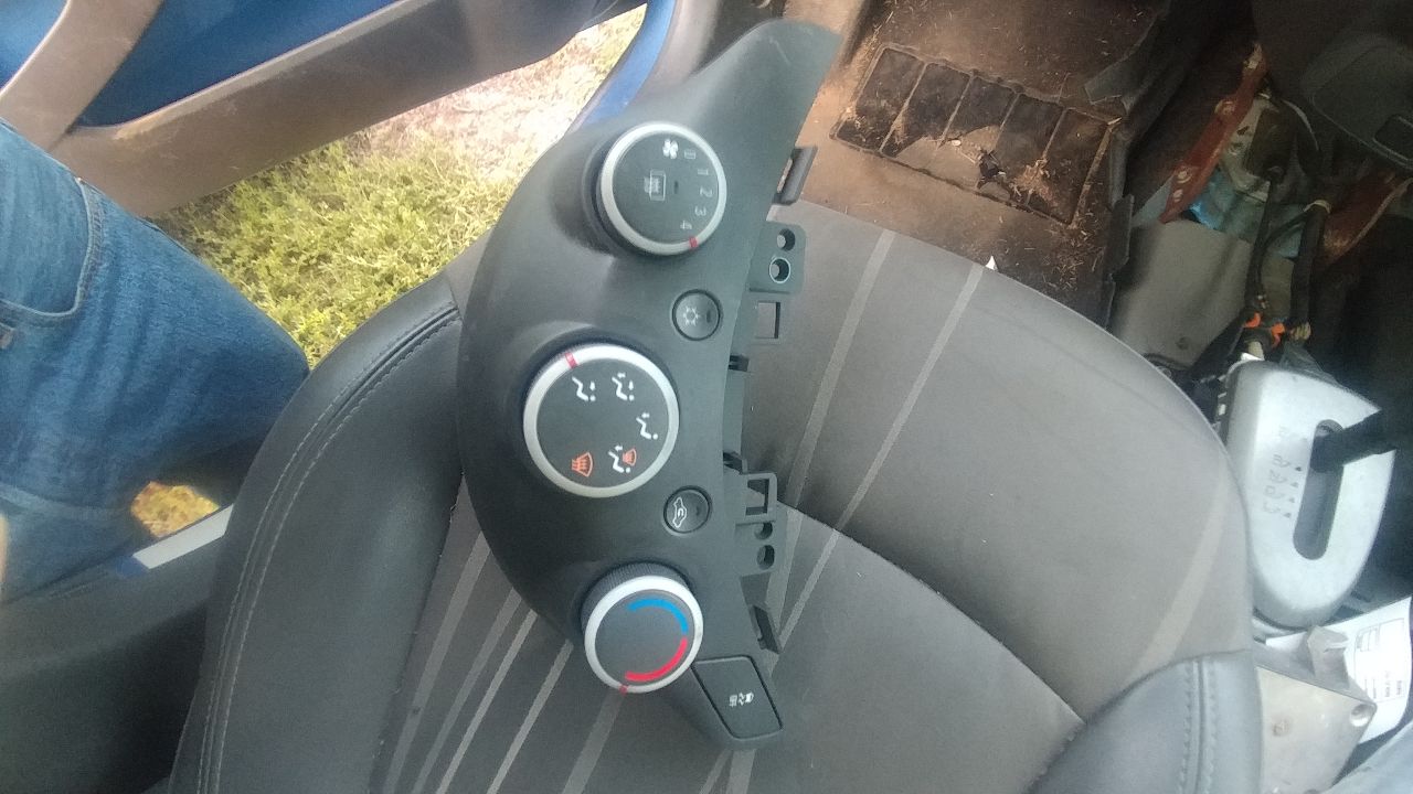 https://f005.backblazeb2.com/file/img-partshotlines-com/Inventory/OK12/Vehicle/1268_10.jpg