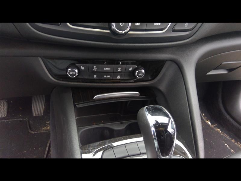 https://f005.backblazeb2.com/file/img-partshotlines-com/Inventory/OK13/Vehicle/13696_03.jpg