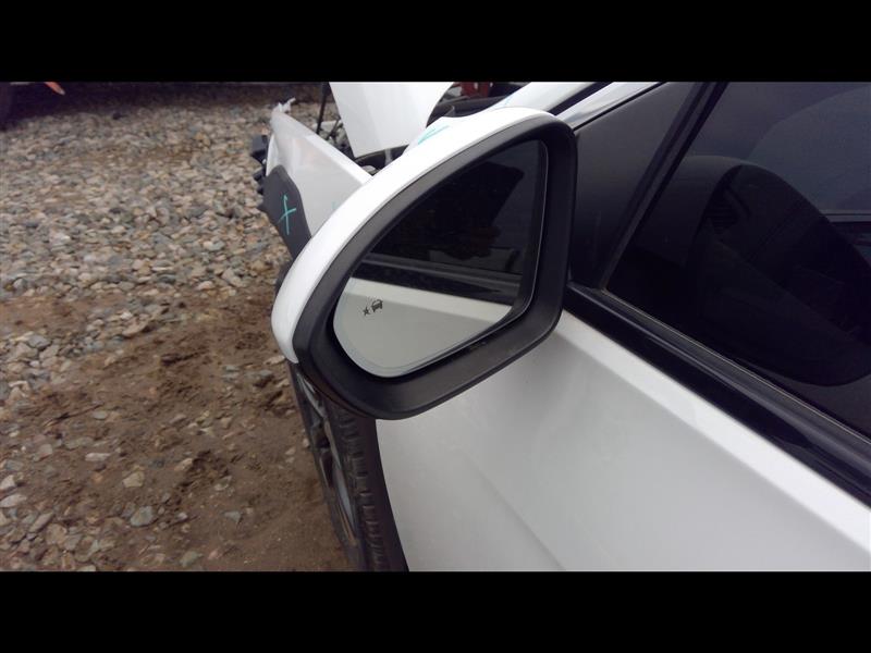 https://f005.backblazeb2.com/file/img-partshotlines-com/Inventory/OK13/Vehicle/13696_11.jpg