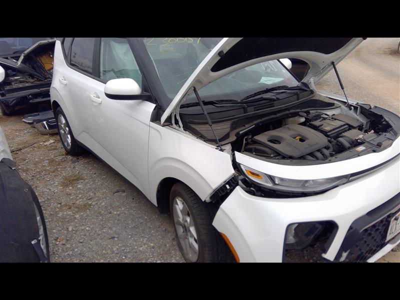 https://f005.backblazeb2.com/file/img-partshotlines-com/Inventory/OK13/Vehicle/13877_04.jpg