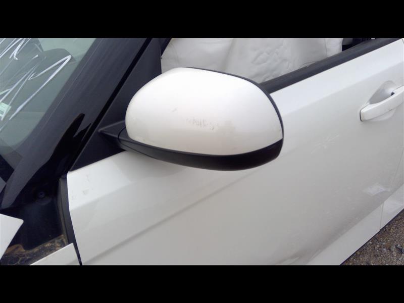 https://f005.backblazeb2.com/file/img-partshotlines-com/Inventory/OK13/Vehicle/13877_08.jpg