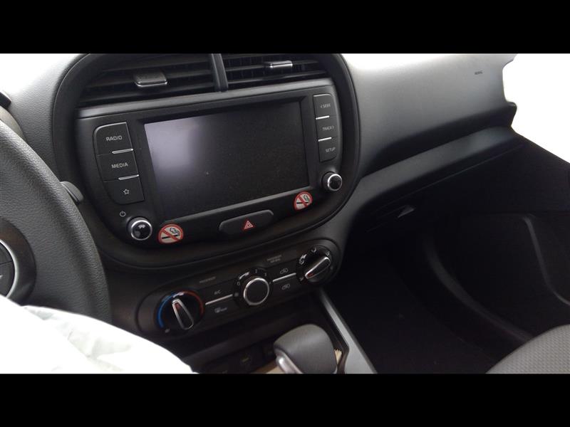 https://f005.backblazeb2.com/file/img-partshotlines-com/Inventory/OK13/Vehicle/13877_11.jpg