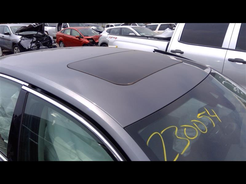 https://f005.backblazeb2.com/file/img-partshotlines-com/Inventory/OK13/Vehicle/14109_08.jpg