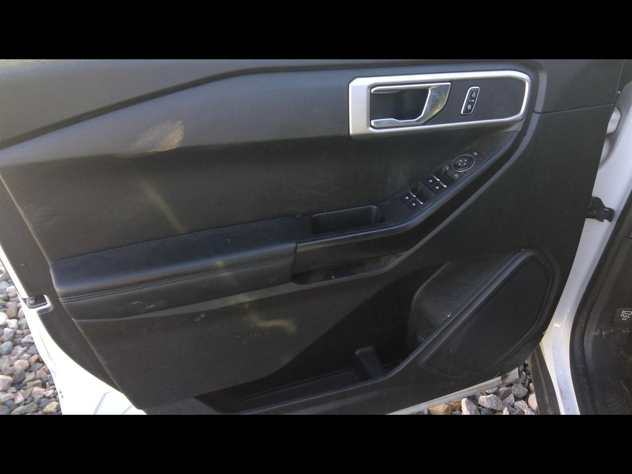 https://f005.backblazeb2.com/file/img-partshotlines-com/Inventory/OK13/Vehicle/15777_06.jpg