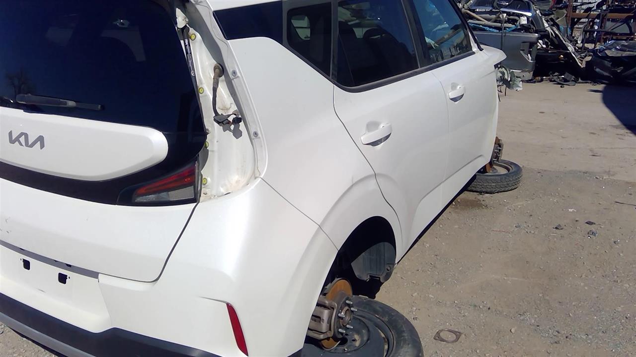 https://f005.backblazeb2.com/file/img-partshotlines-com/Inventory/OK13/Vehicle/16150_05.jpg