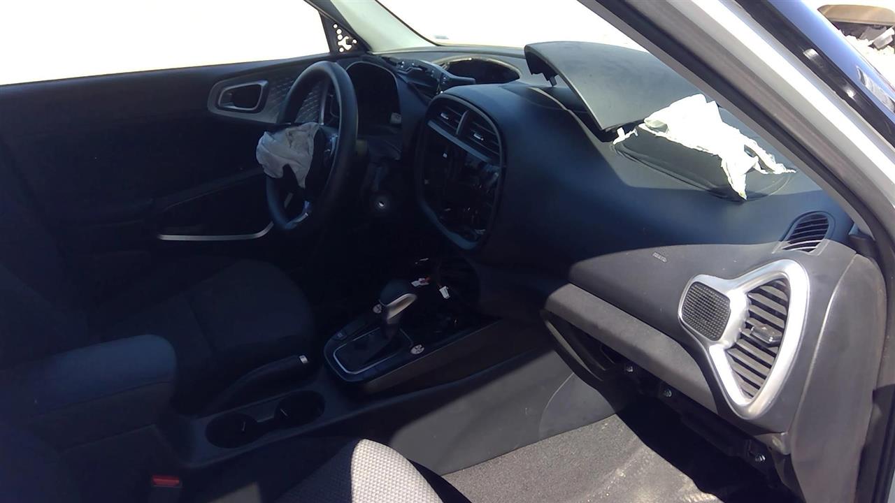 https://f005.backblazeb2.com/file/img-partshotlines-com/Inventory/OK13/Vehicle/16150_06.jpg