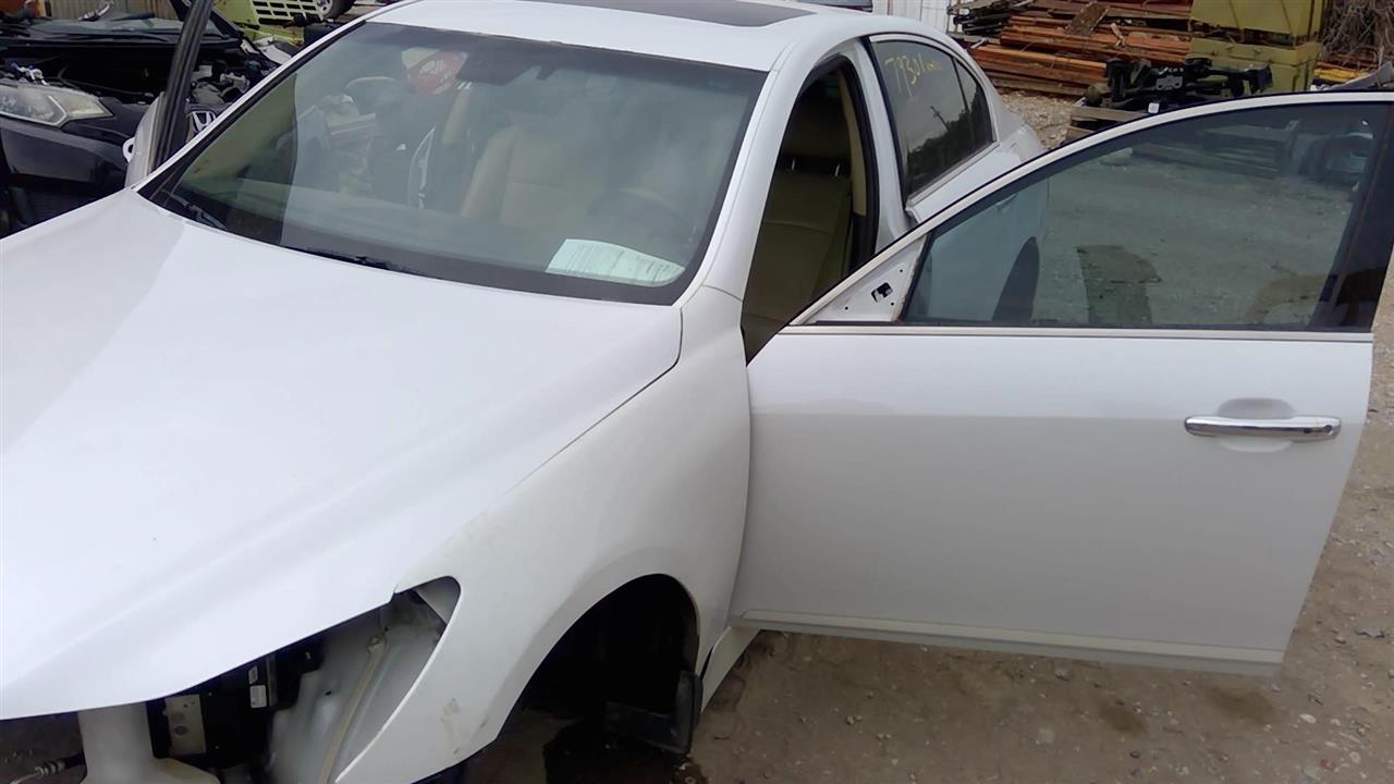 https://f005.backblazeb2.com/file/img-partshotlines-com/Inventory/OK13/Vehicle/16367_02.jpg