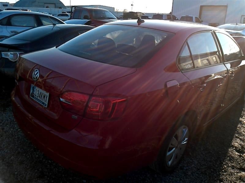 https://f005.backblazeb2.com/file/img-partshotlines-com/Inventory/OK13/Vehicle/8501_04.jpg