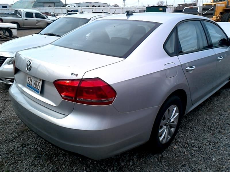 https://f005.backblazeb2.com/file/img-partshotlines-com/Inventory/OK13/Vehicle/8537_03.jpg