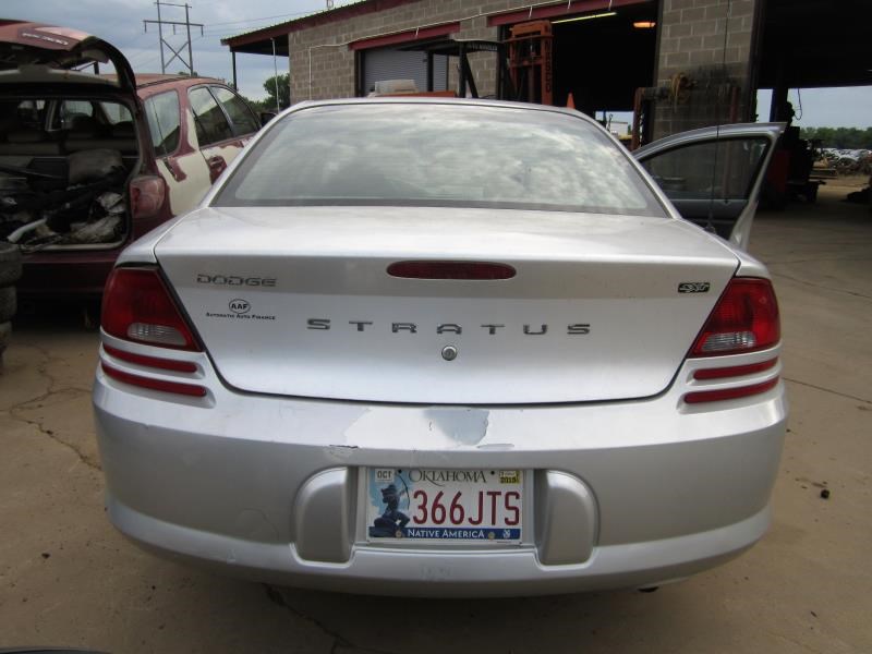 https://f005.backblazeb2.com/file/img-partshotlines-com/Inventory/OK19/Vehicle/11575_04.jpg