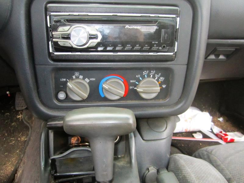 https://f005.backblazeb2.com/file/img-partshotlines-com/Inventory/OK19/Vehicle/12198_10.jpg