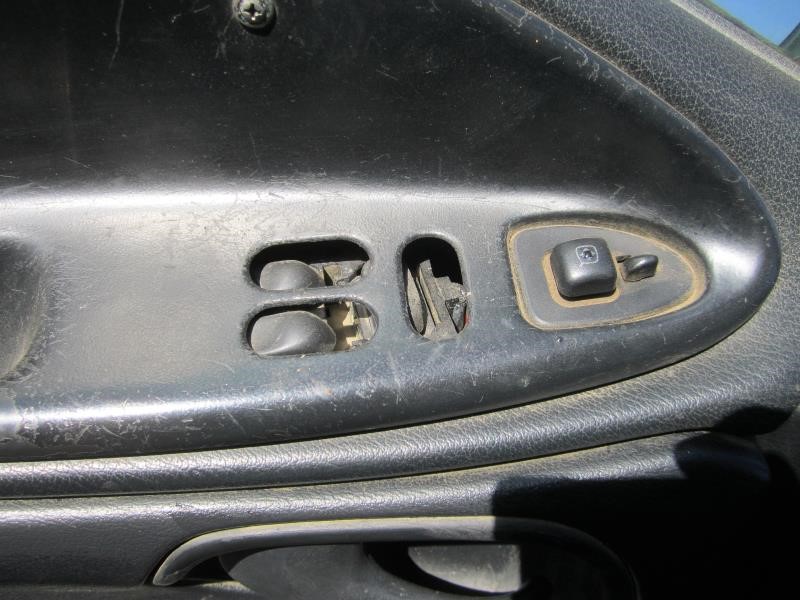 https://f005.backblazeb2.com/file/img-partshotlines-com/Inventory/OK19/Vehicle/12598_09.jpg