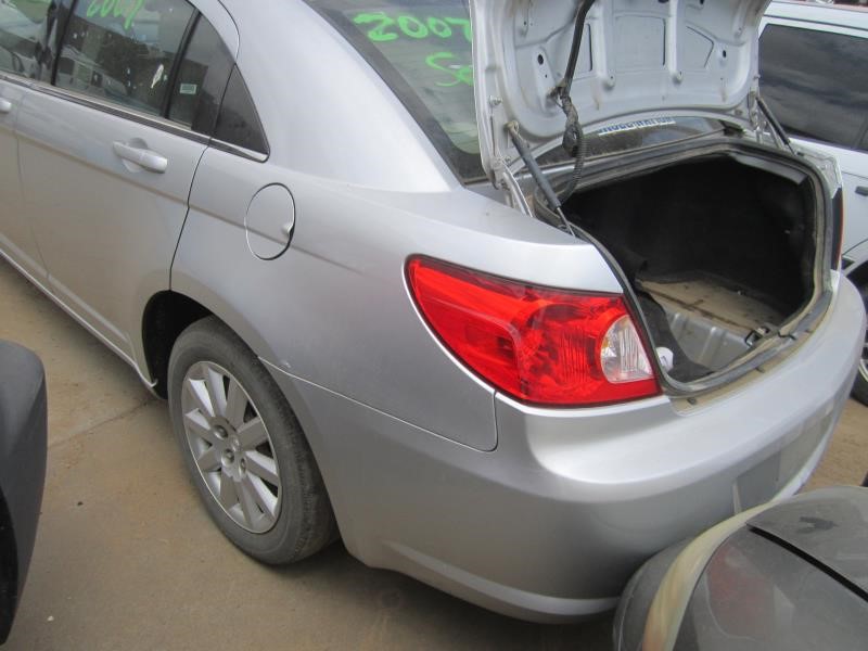 https://f005.backblazeb2.com/file/img-partshotlines-com/Inventory/OK19/Vehicle/13668_04.jpg
