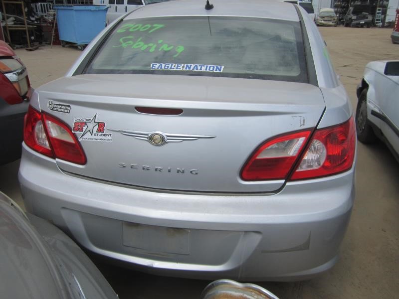 https://f005.backblazeb2.com/file/img-partshotlines-com/Inventory/OK19/Vehicle/13668_05.jpg