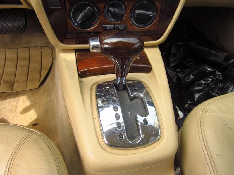 https://f005.backblazeb2.com/file/img-partshotlines-com/Inventory/OK19/Vehicle/13865_12.jpg