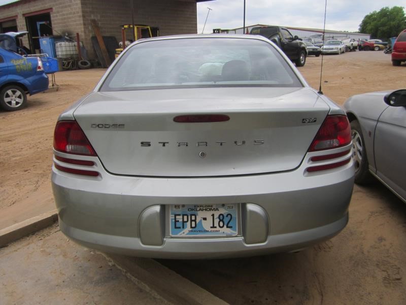 https://f005.backblazeb2.com/file/img-partshotlines-com/Inventory/OK19/Vehicle/15519_05.jpg