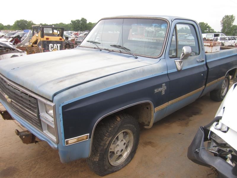 https://f005.backblazeb2.com/file/img-partshotlines-com/Inventory/OK19/Vehicle/15706_03.jpg