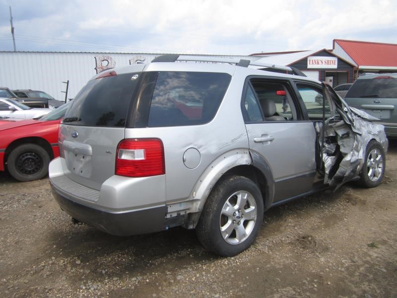 https://f005.backblazeb2.com/file/img-partshotlines-com/Inventory/OK19/Vehicle/15713_06.jpg