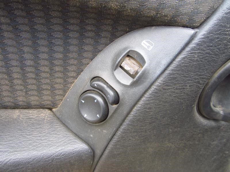 https://f005.backblazeb2.com/file/img-partshotlines-com/Inventory/OK19/Vehicle/15845_09.jpg