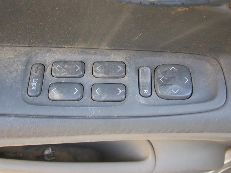 https://f005.backblazeb2.com/file/img-partshotlines-com/Inventory/OK19/Vehicle/15923_11.jpg