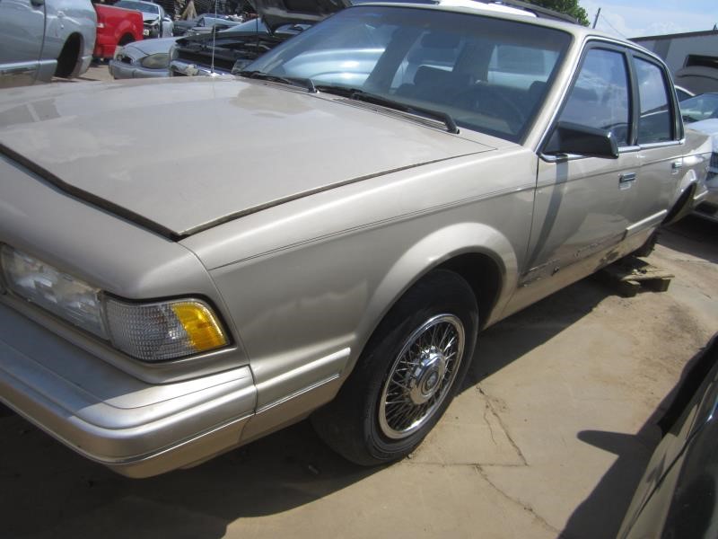 https://f005.backblazeb2.com/file/img-partshotlines-com/Inventory/OK19/Vehicle/15936_02.jpg