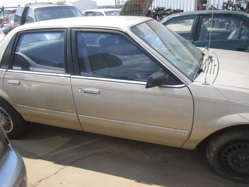 https://f005.backblazeb2.com/file/img-partshotlines-com/Inventory/OK19/Vehicle/15936_04.jpg
