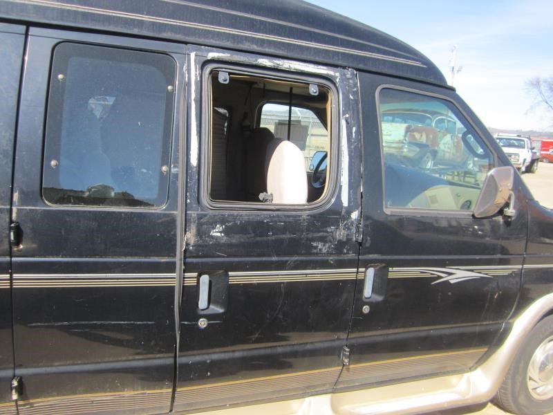 https://f005.backblazeb2.com/file/img-partshotlines-com/Inventory/OK19/Vehicle/16905_07.jpg