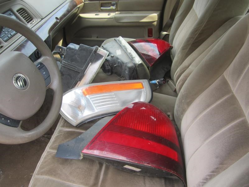 https://f005.backblazeb2.com/file/img-partshotlines-com/Inventory/OK19/Vehicle/17263_09.jpg