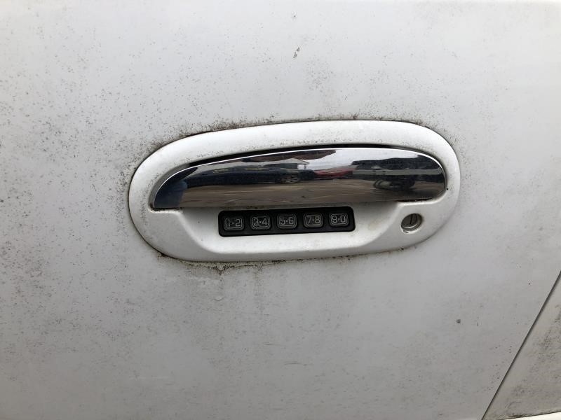 https://f005.backblazeb2.com/file/img-partshotlines-com/Inventory/OK19/Vehicle/18090_08.jpg