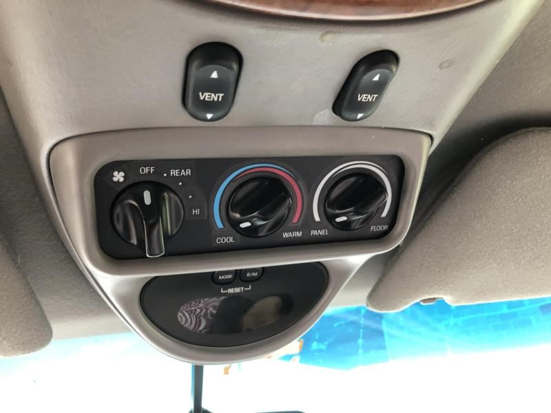 https://f005.backblazeb2.com/file/img-partshotlines-com/Inventory/OK19/Vehicle/18090_10.jpg