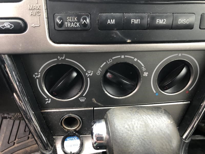 https://f005.backblazeb2.com/file/img-partshotlines-com/Inventory/OK19/Vehicle/18470_12.jpg