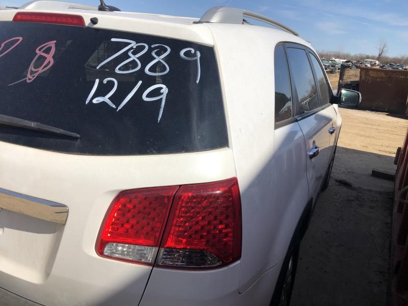 https://f005.backblazeb2.com/file/img-partshotlines-com/Inventory/OK19/Vehicle/18505_08.jpg
