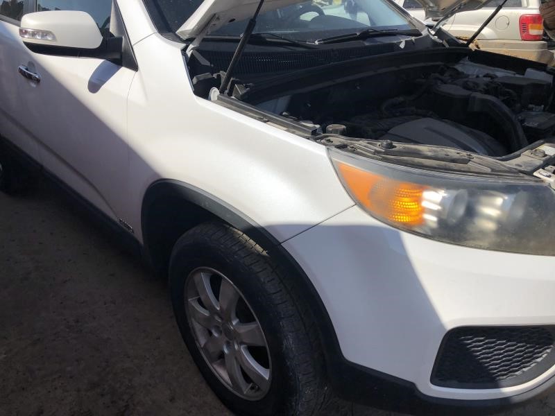 https://f005.backblazeb2.com/file/img-partshotlines-com/Inventory/OK19/Vehicle/18505_09.jpg