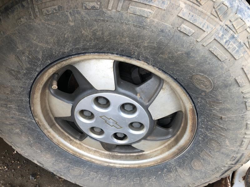 https://f005.backblazeb2.com/file/img-partshotlines-com/Inventory/OK19/Vehicle/19605_10.jpg