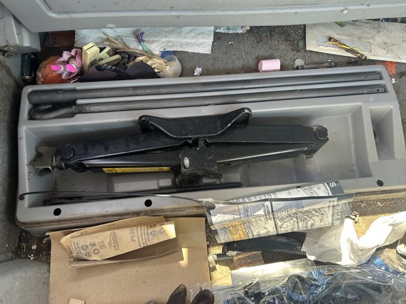 https://f005.backblazeb2.com/file/img-partshotlines-com/Inventory/OK19/Vehicle/24130_22.jpg