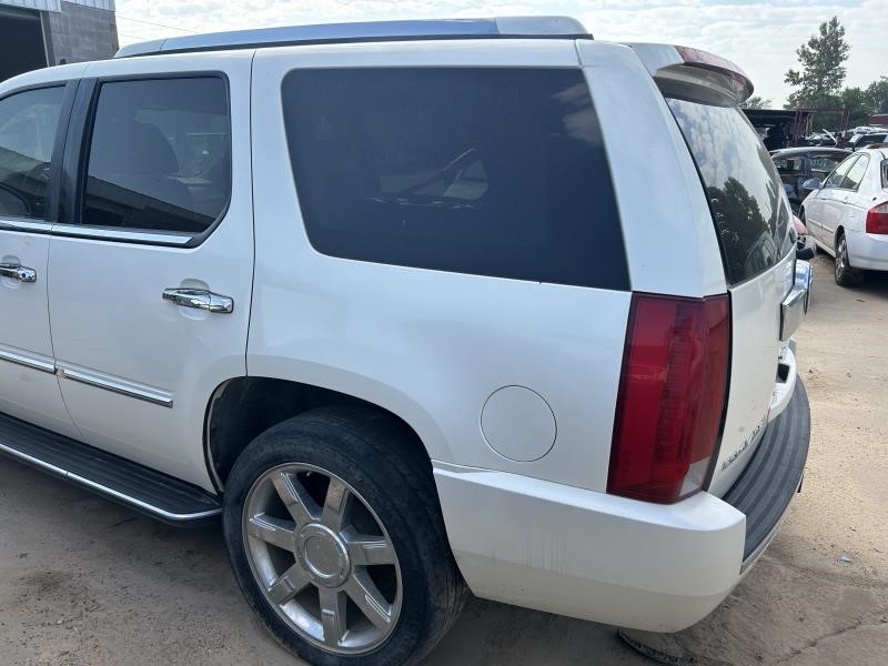 https://f005.backblazeb2.com/file/img-partshotlines-com/Inventory/OK19/Vehicle/24396_06.jpg