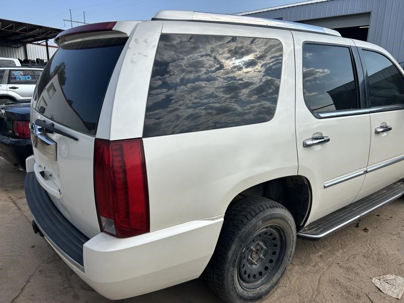 https://f005.backblazeb2.com/file/img-partshotlines-com/Inventory/OK19/Vehicle/24396_08.jpg