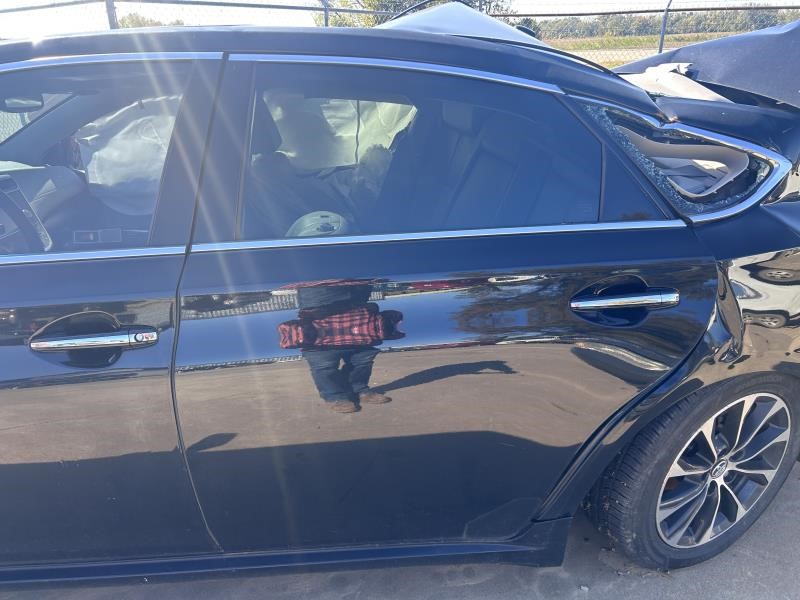 https://f005.backblazeb2.com/file/img-partshotlines-com/Inventory/OK19/Vehicle/24504_05.jpg