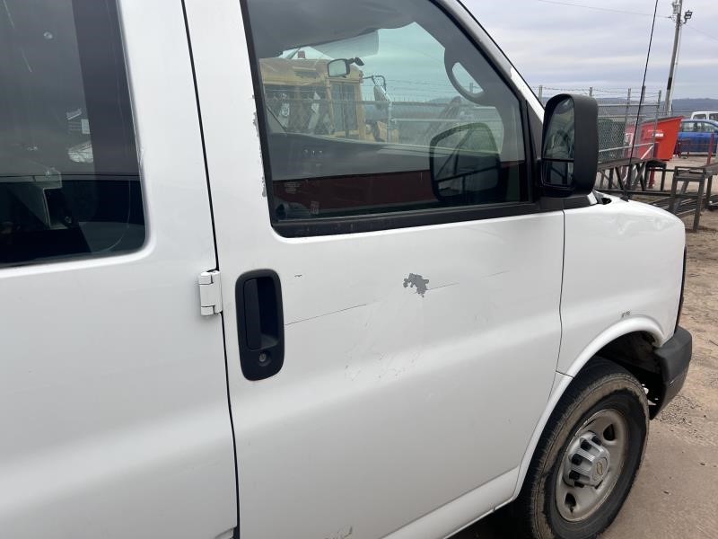 https://f005.backblazeb2.com/file/img-partshotlines-com/Inventory/OK19/Vehicle/24839_08.jpg