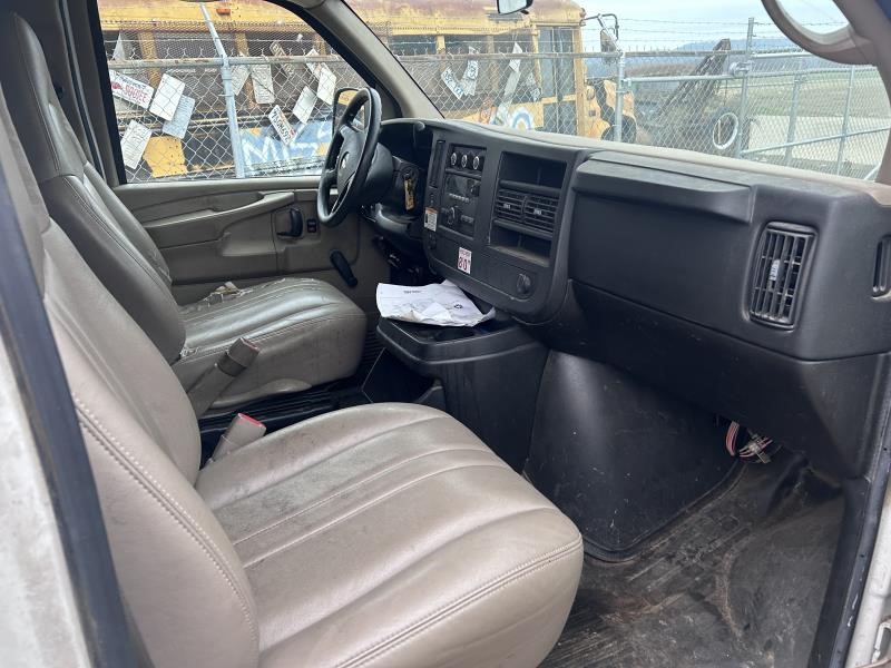 https://f005.backblazeb2.com/file/img-partshotlines-com/Inventory/OK19/Vehicle/24839_10.jpg